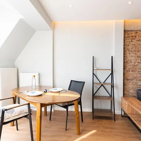 Penthouse With Private Terrace & Hot Tub Daire *