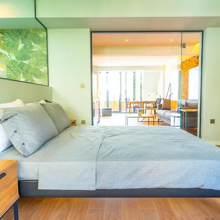 Penthouse With Private Terrace & Hot Tub * İstanbul